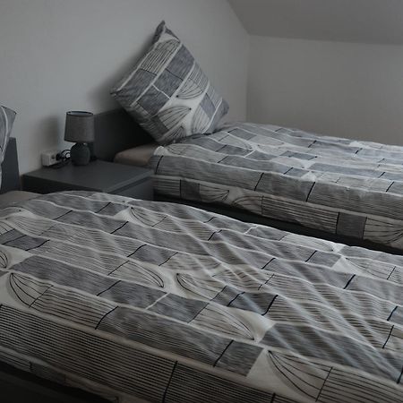 Moderne Wohnung In Eutritzsch ไลป์ซิก ภายนอก รูปภาพ
